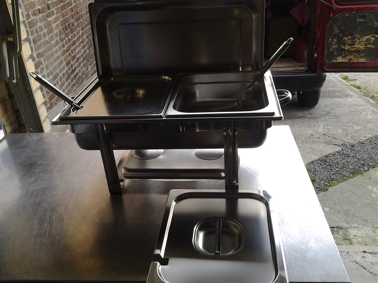  chafing dish