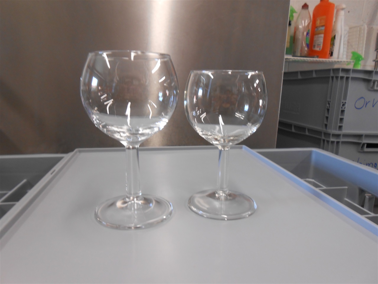 verre ballon à vin , verre à porto